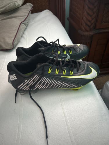 Nike Vapor Cleats Lightly Used Size 12