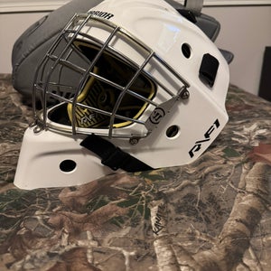 6 5/8 - 7 1/8 Warrior Goalie Helmet