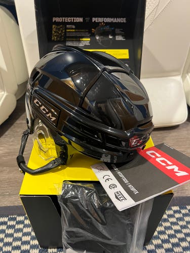 New Black Medium CCM Super Tacks X Helmet