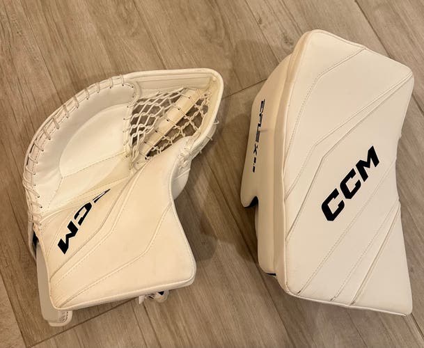 CCM EFLEX 6.9 Hockey Goalie Glove and Blocker - Used 1 Skate