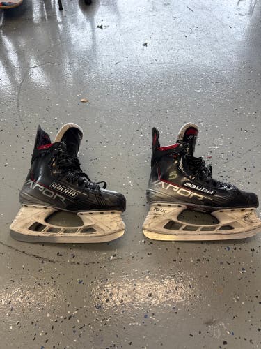 Used Size 8 Fit 2Bauer Vapor 3X Hockey Skates