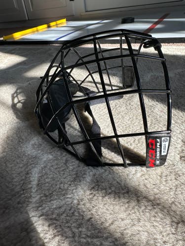 CCM 580 face mask