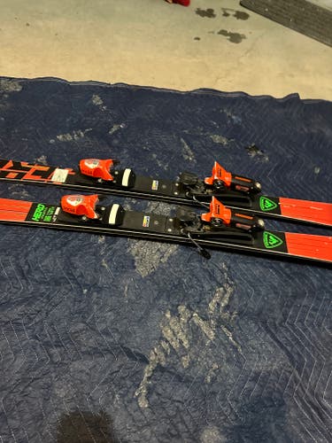 Used Men's 2022 Racing 165 cm Rossignol Hero FIS SL Pro Skis With Bindings