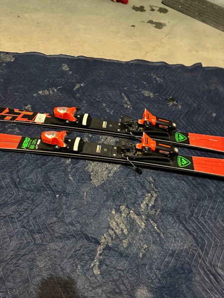 Used Men's 2022 Racing 165 cm Rossignol Hero FIS SL Pro Skis With Bindings