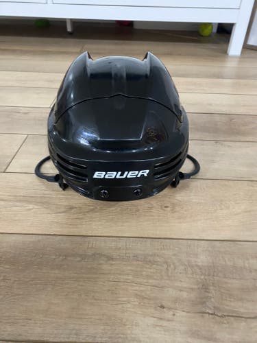 Used Large Bauer 4500 Helmet