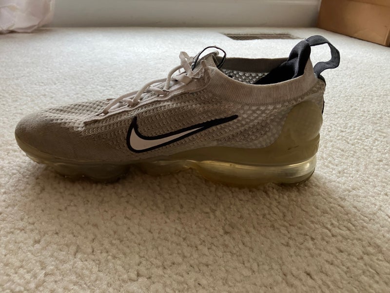 Nike Vapor Max Mens 10 Light Gray