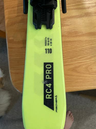 Kid’s Fischer RC4 Pro Skis with Bindings 110cm