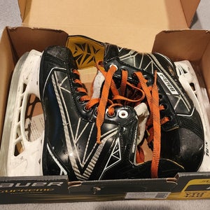 Used Youth Bauer Supreme 1S Hockey Skates Regular Width 13
