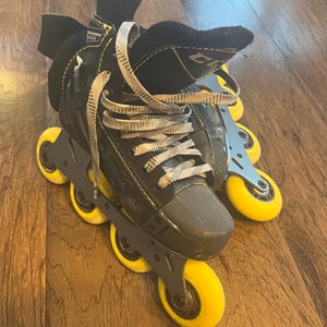 Used Junior CCM  Size 1 Super Tacks 9350 Hockey Roller Skates