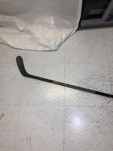 Used Junior Sher-Wood Rekker Legend Pro Right Handed Hockey Stick PP28
