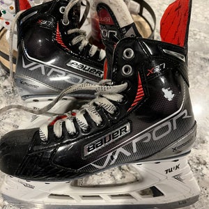 Used Bauer Vapor X3.7 Hockey Skates Extra Wide Width 6