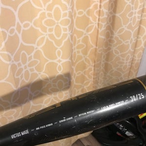 Used  Victus USSSA Certified Alloy 25 oz 30" Vandal Bat