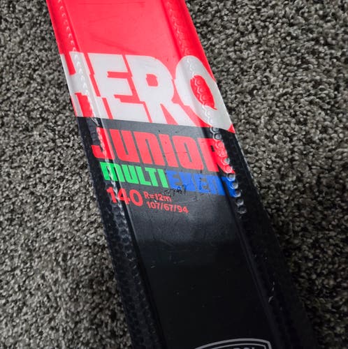 Used Unisex 2022 Rossignol 140 cm All Mountain Hero Jr Multi Event Skis With Bindings Max Din 10