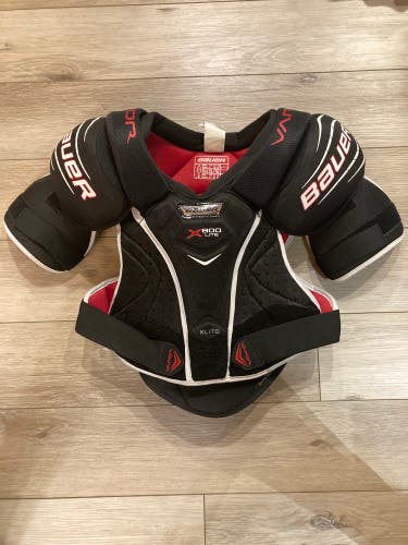 Bauer Vapor X800 Lite Shoulder Pads XL Extra Large - Gently Used