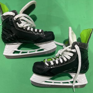 Bauer XLS Hockey Skates | INT 5.0 | Regular