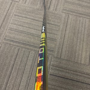 New Junior Bauer Left Hand P28 50 Flex Black And Gold Proto-R Hockey Stick