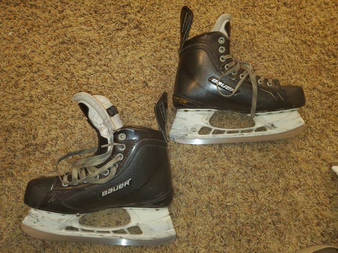 Used Senior Bauer Supreme One100 Hockey Skates Regular Width 7