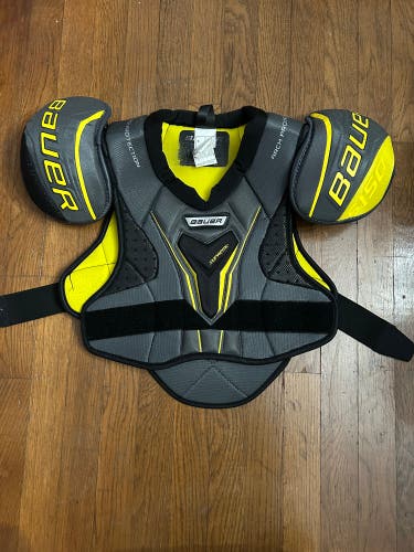 Used Medium Bauer S150 Shoulder Pads