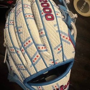 New 2024 Infield Right Hand Throw Wilson A2000 Baseball Glove 11.5"
