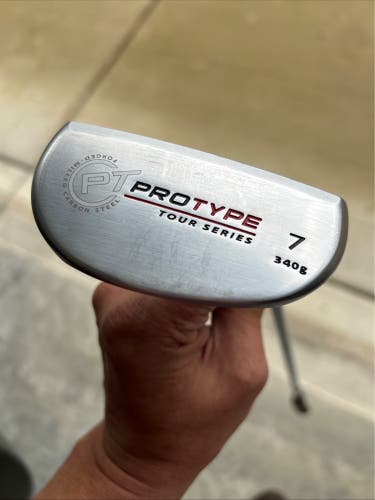 Unisex Mallet Right Handed 34.5" Protype Putter