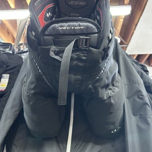 New Junior Large CCM Hockey Pants