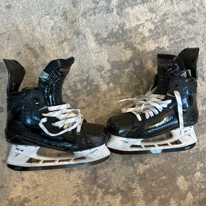 Used 2023 Bauer Regular Width   6 Supreme Mach Hockey Skates
