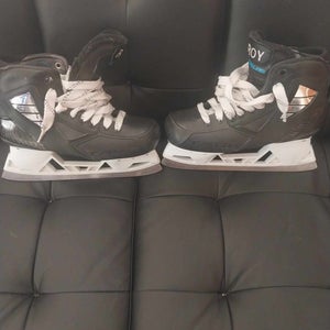 True 2 Piece Hockey Goalie Skates Regular Width 7