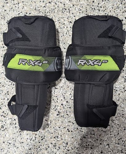 Used Warrior Ritual X4 E+ Knee Guards (Senior)