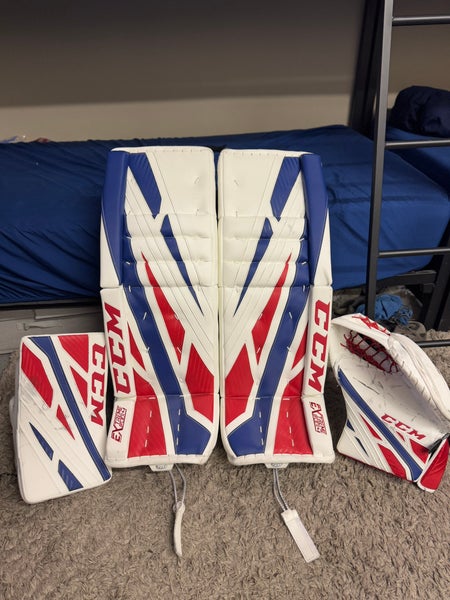 New 34" CCM Regular Extreme Flex 4 Goalie Full Set