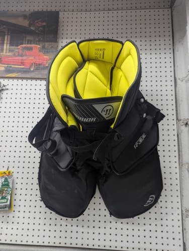 Used Senior Large Warrior Ritual X3E Hockey Goalie Pants