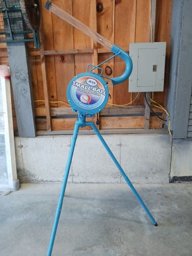 Used Jugs Small Ball Pitching Machine with Ball's and Auto Feeder Attachment