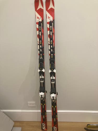Used Atomic Redster GS Skis With Bindings 175 cm