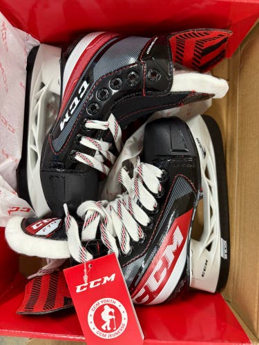 New CCM Jetspeed FT4 Youth Skates - size: 12.5