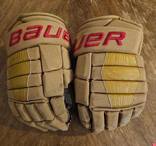 GAME USED Boston University 100 Year Anniversary Throwback Bauer Pro Series Gloves-14"