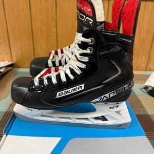 Used 2021 Bauer Regular Width 6.5 Vapor X Select Hockey Skates