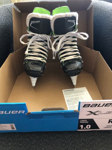 Used 2022 Bauer XLS Hockey Skates Regular Width Size 1