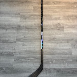 New Senior True Right Handed P28 Pro Stock Bourbonnais catalyst 9x3 Hockey Stick