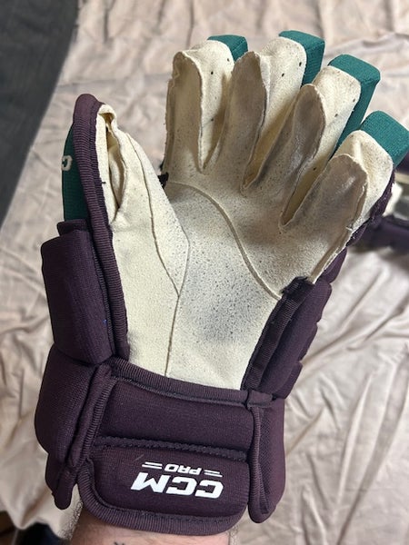 NHL Pro Stock Anaheim Mighty Ducks 30th Anniversary CCM HG97 Eggplant Teal Purple Hockey Gloves 13”