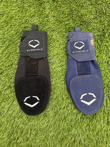 DEAL Black + Blue Used Senior EvoShield Sliding mitt