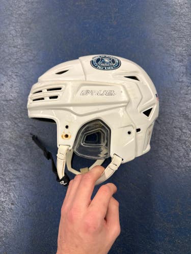 Bauer Re-Akt 200 Helmet (Used)