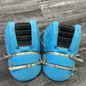 Used OBO Yahoo Goalkeeping Kickers | Medium (7-11)