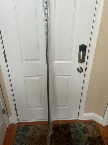 New Senior Bauer Right Handed P92 Proto-R Hockey Stick