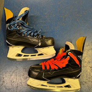 Bauer Supreme S170 Hockey Skates Regular Width Size 4.5 (Used)