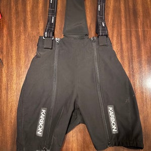 Black Unisex Used Youth Large Karbon Training Shorts