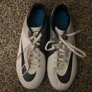 White New Size M 7.0 (W 8.0) Nike Molded Cleats Mercurial Vapor Cleats