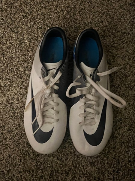 White New Size M 7.0 (W 8.0) Nike Molded Cleats Mercurial Vapor Cleats