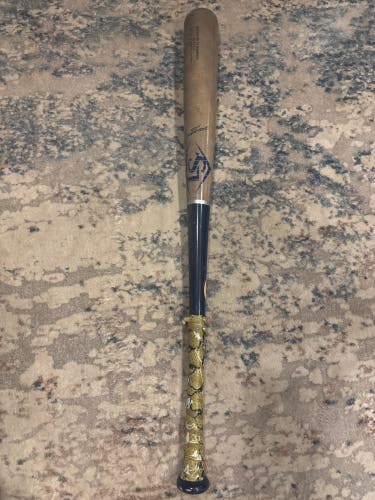 Used  Louisville Slugger BBCOR Certified Maple 29 oz 32" MLB Prime DJ2 Captain Bat