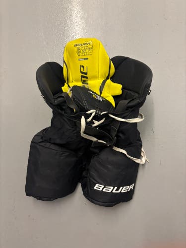 Used Junior Small Bauer Supreme S29 Hockey Pants