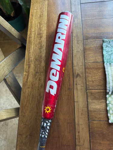 Used DeMarini USSSA Certified Alloy 28 oz 33" Voodoo Overlord Bat
