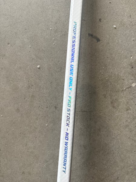 50 Flex P92 Junior Right Hand  White Ft Ghost-Styled Blacked Hockey Stick